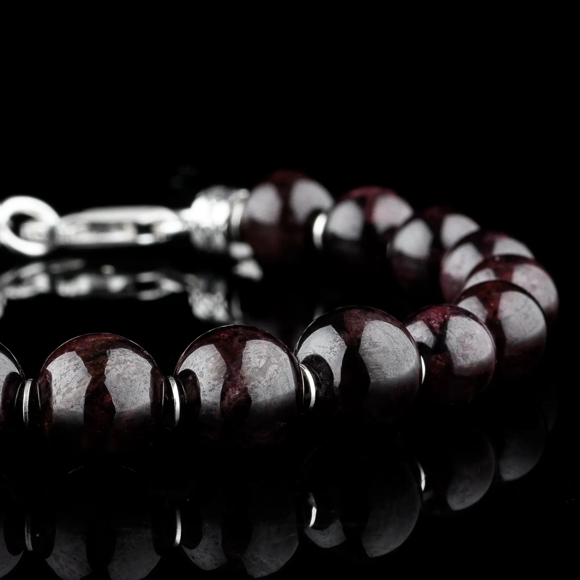 Garnet Bracelet I (8-10mm)