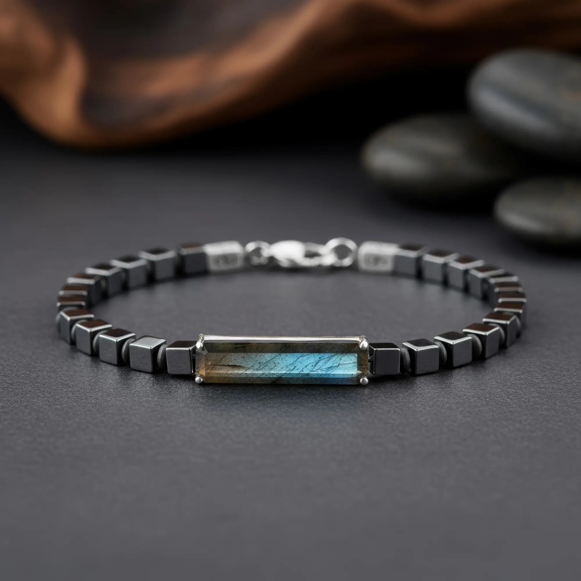 Labradorite - Hematite Cube Bracelet II (4-6mm)