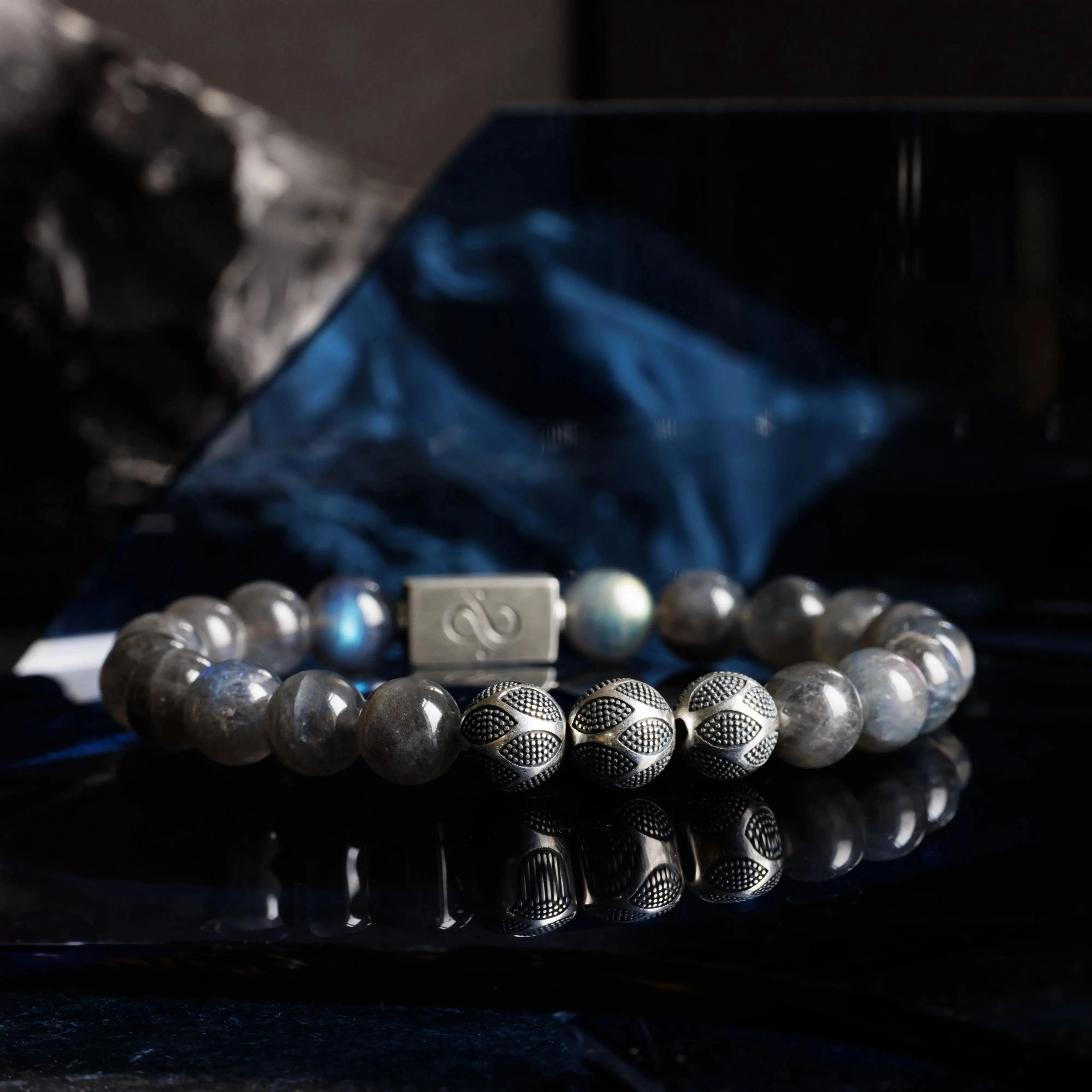 Labradorite Nascor Bracelet I (10mm)