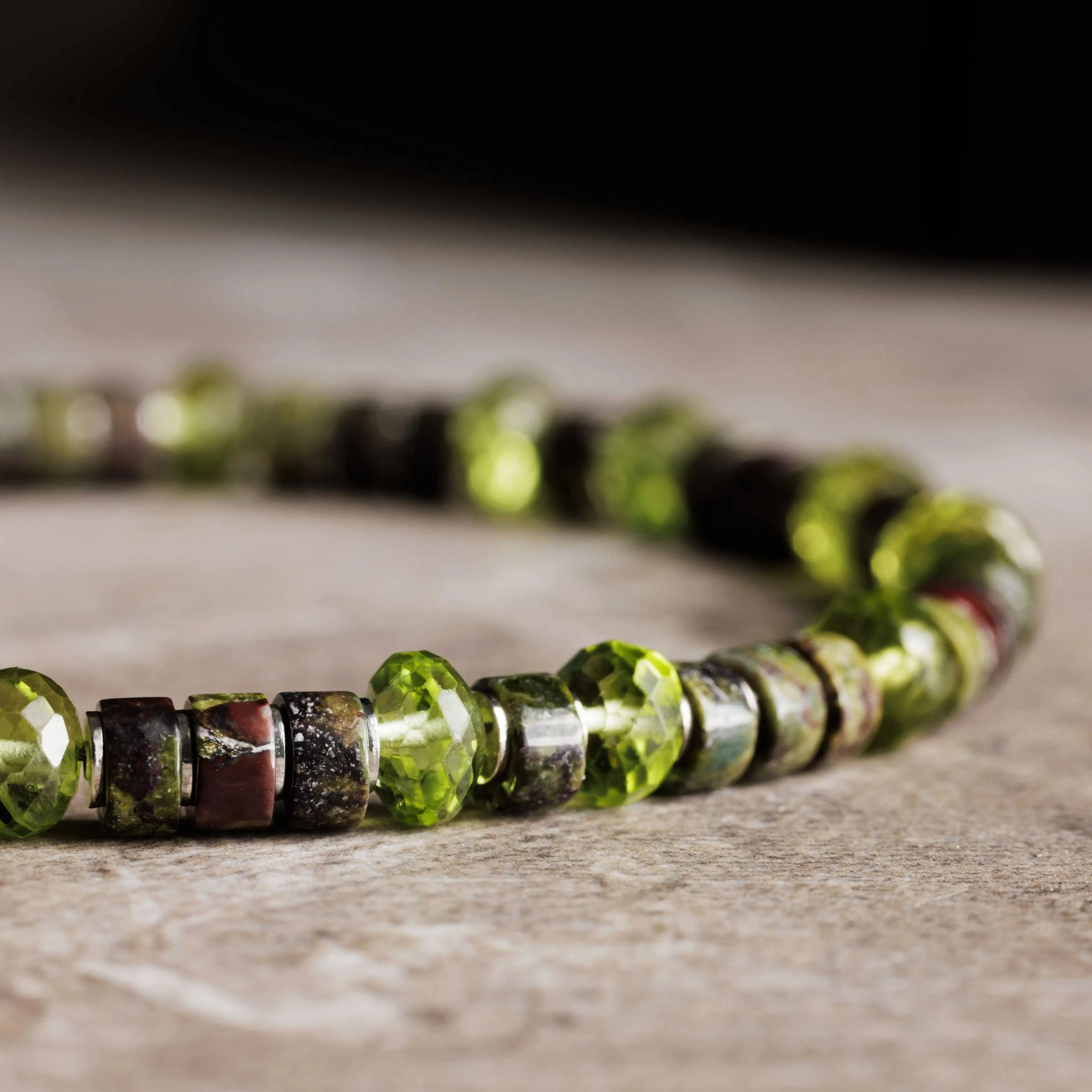 Peridot - Dragon Blood Jasper Bracelet I (4-5mm)