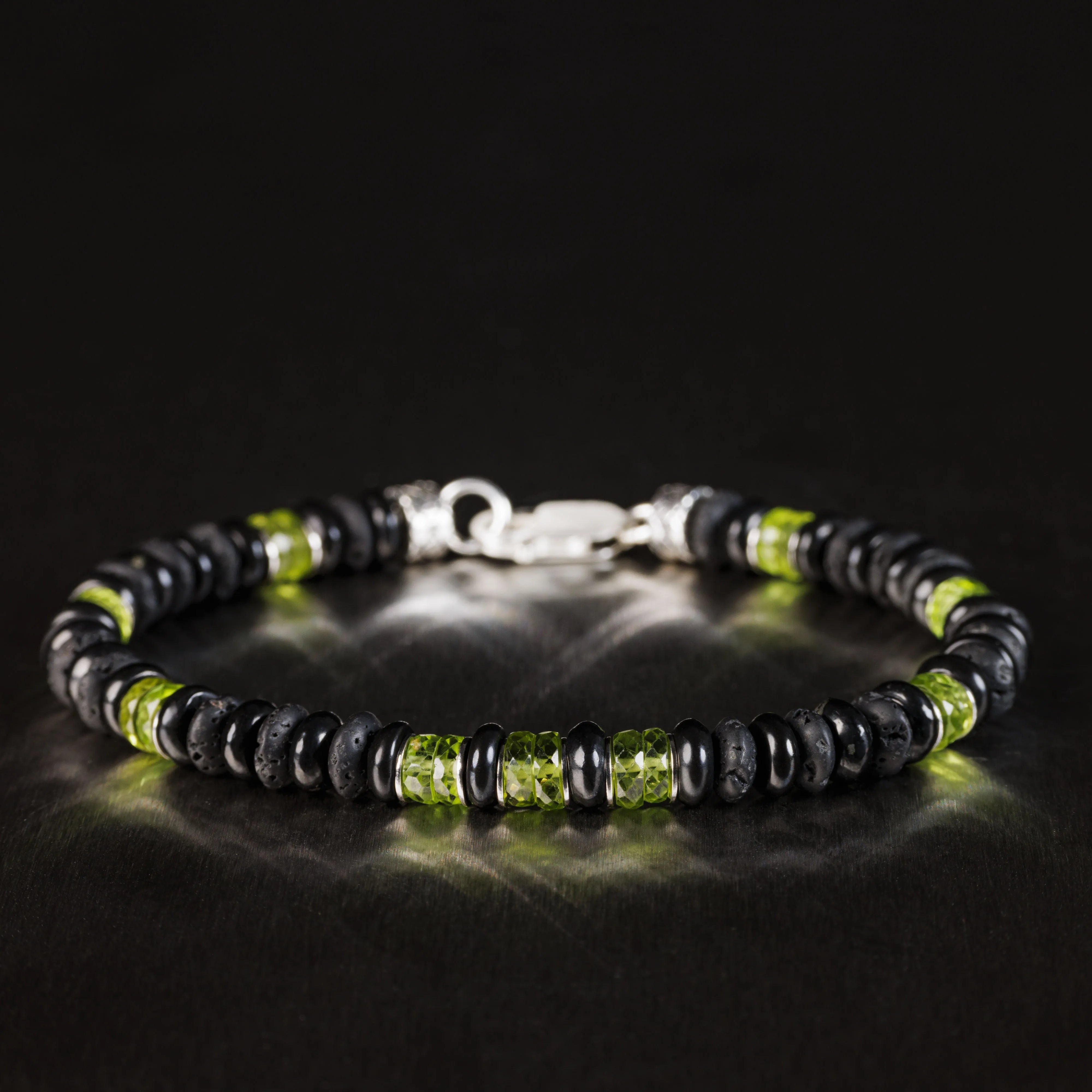Peridot - Black Bracelet I (5-6mm)