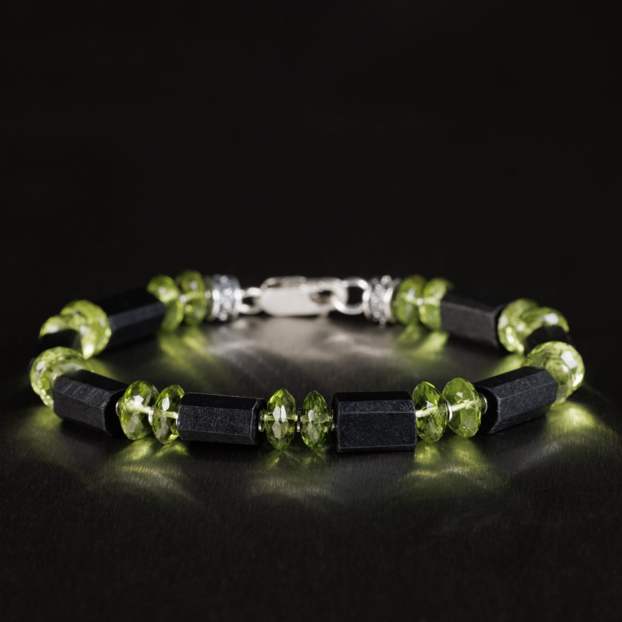 Shungite - Peridot Bracelet I (6-8mm)