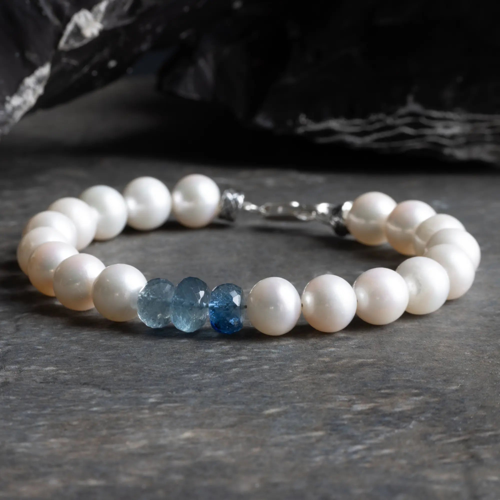 White Pearl - Aquamarine Bracelet I (9.5-10mm)