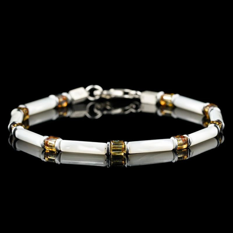 Mother of pearl bracelet for men. 4mm iridescent nacre beads. Aurum Brothers.