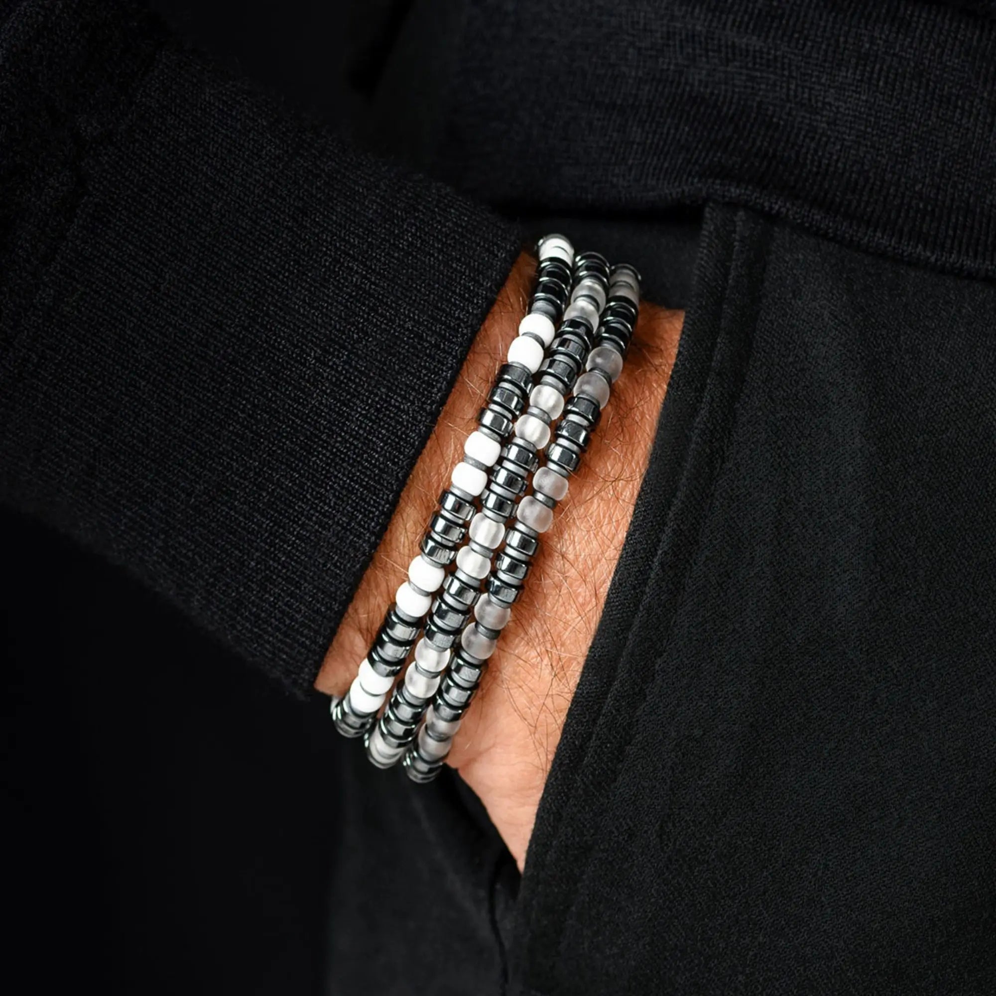 Dark Hematite White Bracelet II (6mm)