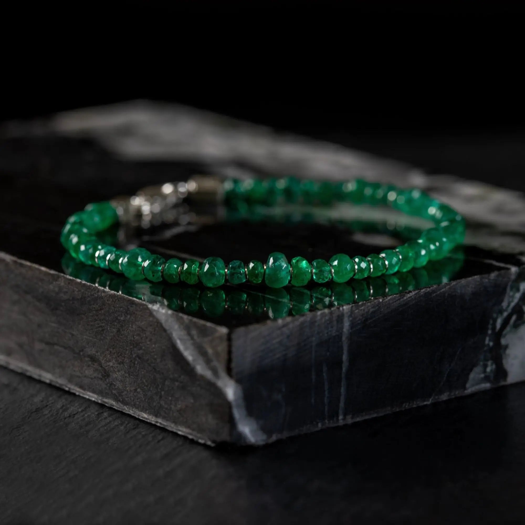 Exclusive Emerald Bracelet IV (3.7-5.4mm)