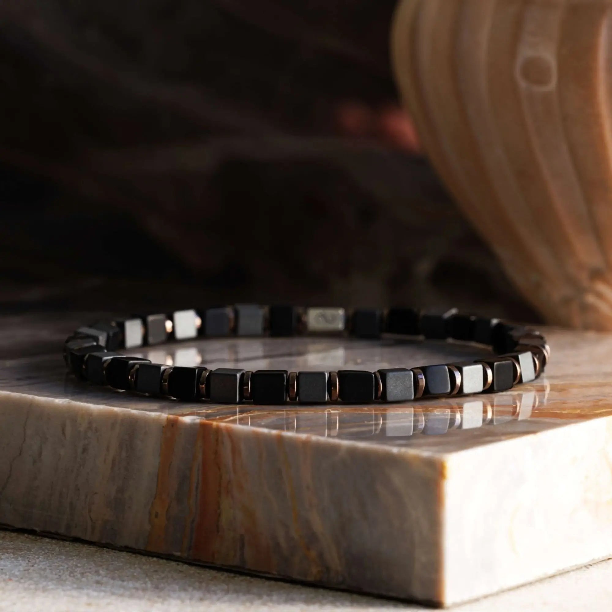 Black Onyx - Hematite Cube Bracelet I (4mm)